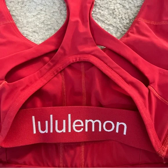 Lululemon Strong Identity Logo Carnation Red Bra - Picture 4 of 6